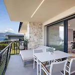 Lakeview Luxury In Torri شقة